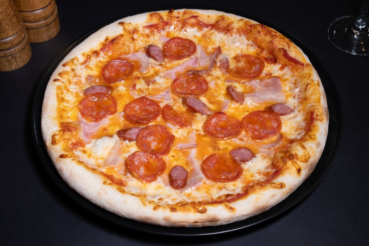 Pizza Carnivor